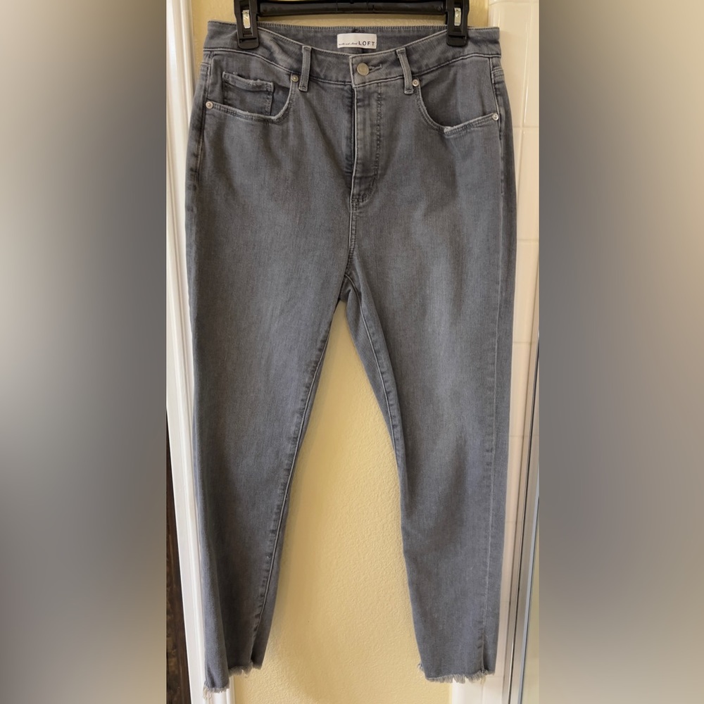 Loft The Curvy Skinny  10/30